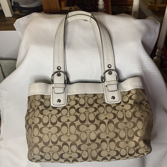 Coach Classic “C” w/White Leather Trim Large Satchel EUC w/Dustbag - Picture 4 of 11